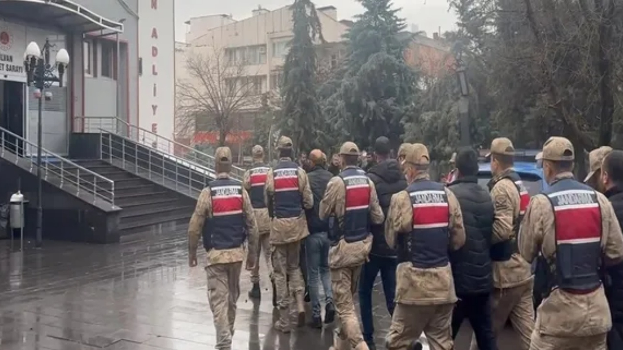 Ankara ve Diyarbakır'da tefecilere operasyon! 2 milyar 200 milyon liralık mal varlığına el konuldu