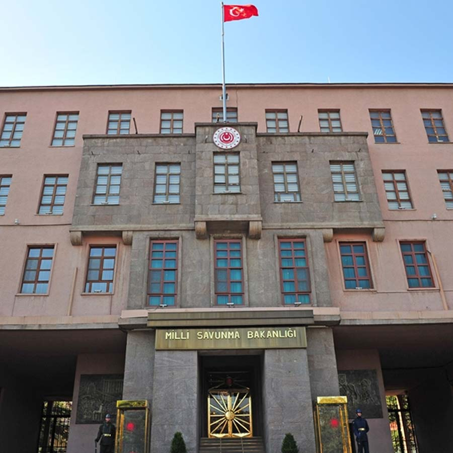 Milli Savunma Bakanlığı’ndan Steadfast Dart 2026 tatbikatı paylaşımı: "Türk ordusunun gücü caydırır, çevikliği sınır tanımaz"
