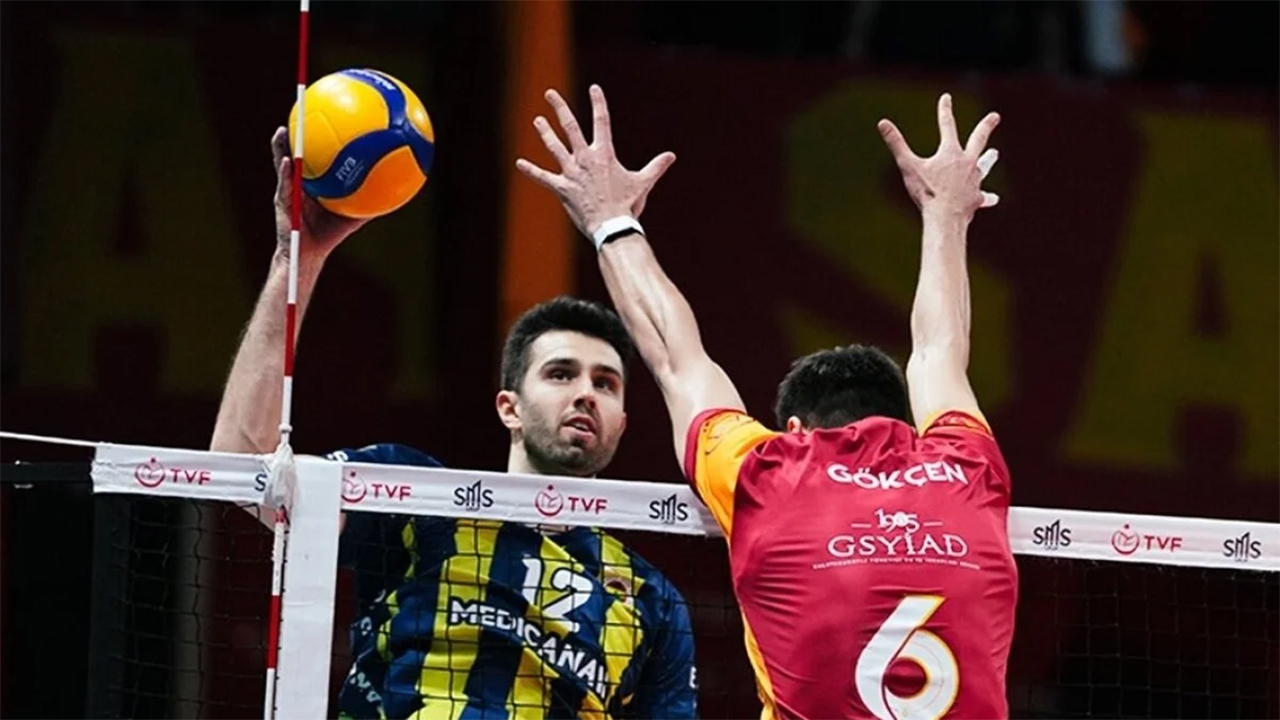 Voleybol derbisinin kazananı Fenerbahçe