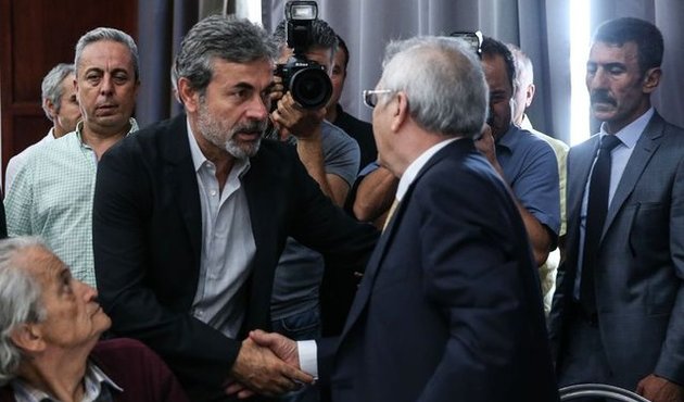 "Aykut Kocaman zarfı attı, Aziz Yıldırım da yedi"