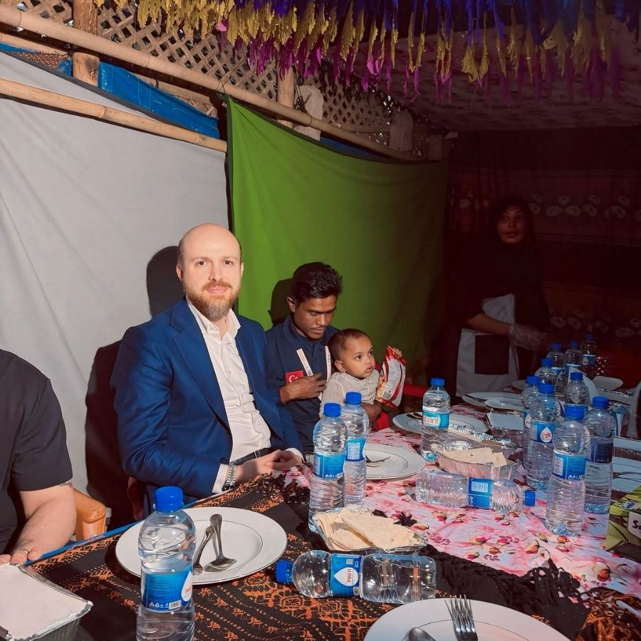 Bilal Erdoğan ilk iftarını Arakanlı Müslümanlarla yaptı