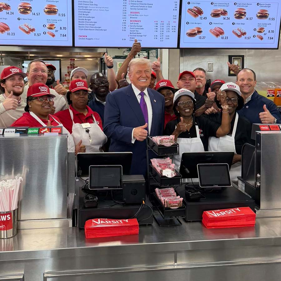 Trump'tan başkanlık uçağı için hamburger siparişi