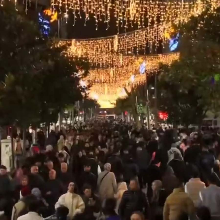 Ramazan Sokağı doldu taştı: Esenler'de İstiklal Caddesi'ni aratmayan görüntüler