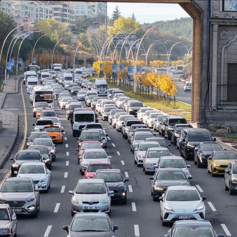 İstanbul'da haftanın ilk gününde trafik yoğunluğu