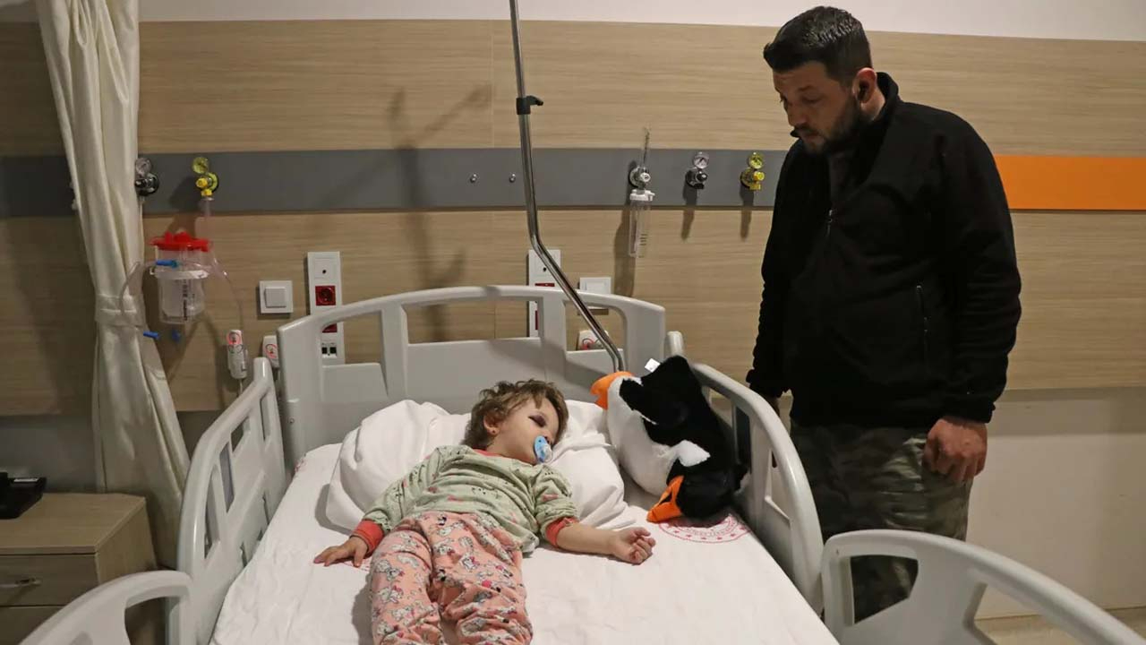 Baba ve 14 aylık çocuğuna şiddette flaş gelişme: İçişleri Bakanlığı müfettiş görevlendirdi