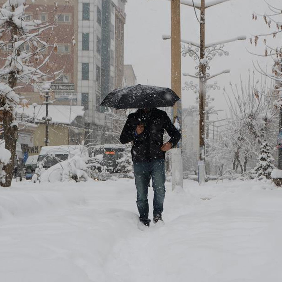 İstanbul ve Ankara'ya kar geliyor! Uzman isim tarih verdi