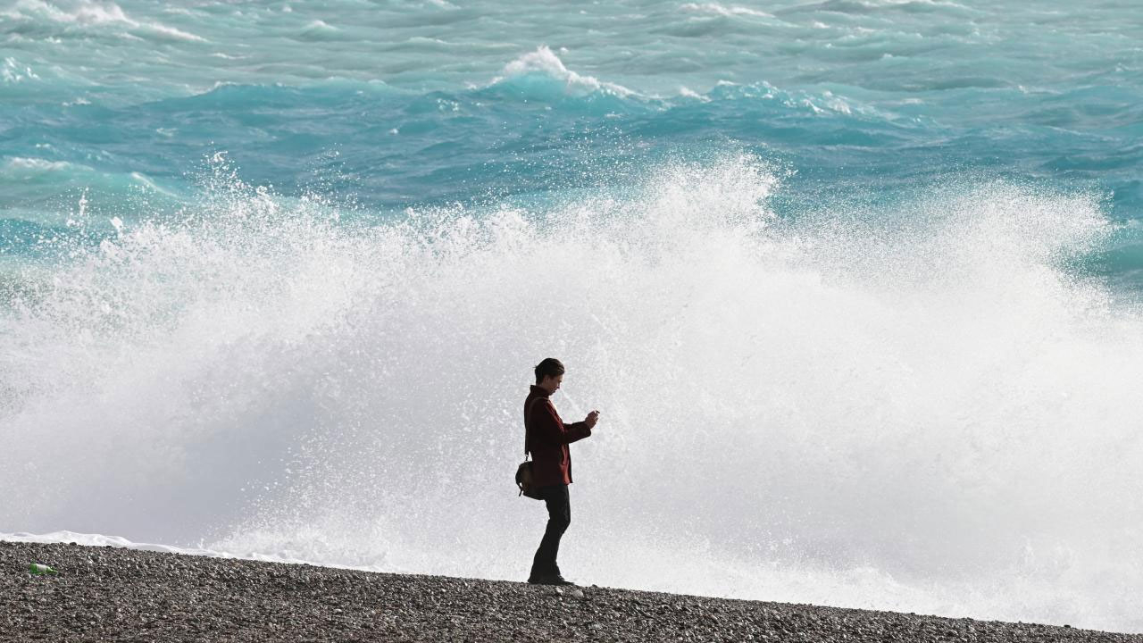 Meteoroloji uyardı: Denizlere fırtına uyarısı geldi