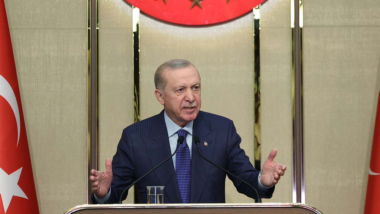 Cumhurbaşkanı Erdoğan: "Her oyunu bozacak, her komployu boşa çıkaracak hazırlığımız var"