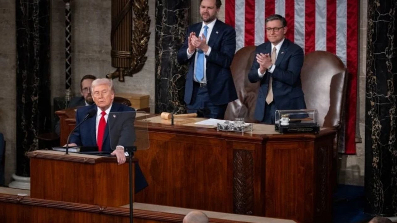 Trump'tan ekonomi vurgusu: O kadar para kazanıyoruz ki ne yapacağımızı bilemiyoruz