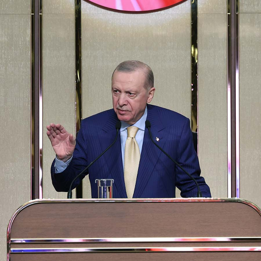Cumhurbaşkanı Erdoğan: Laikliğin arkasına saklanıp milletin değerlerine ateş ediyorlar