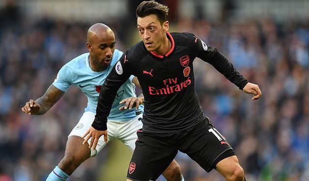 Arsenal Mesut Özil'in bonservis bedelini belirledi!