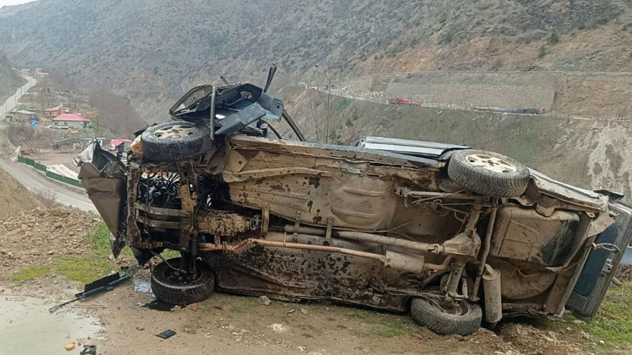 Feci kaza! Otomobil uçuruma yuvarlandı: 1 ölü