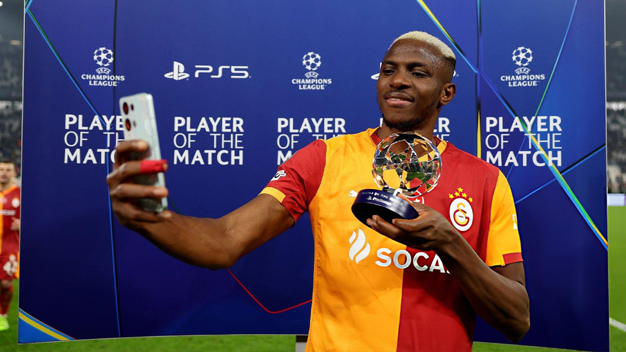 Osimhen Galatasaray tarihine geçti
