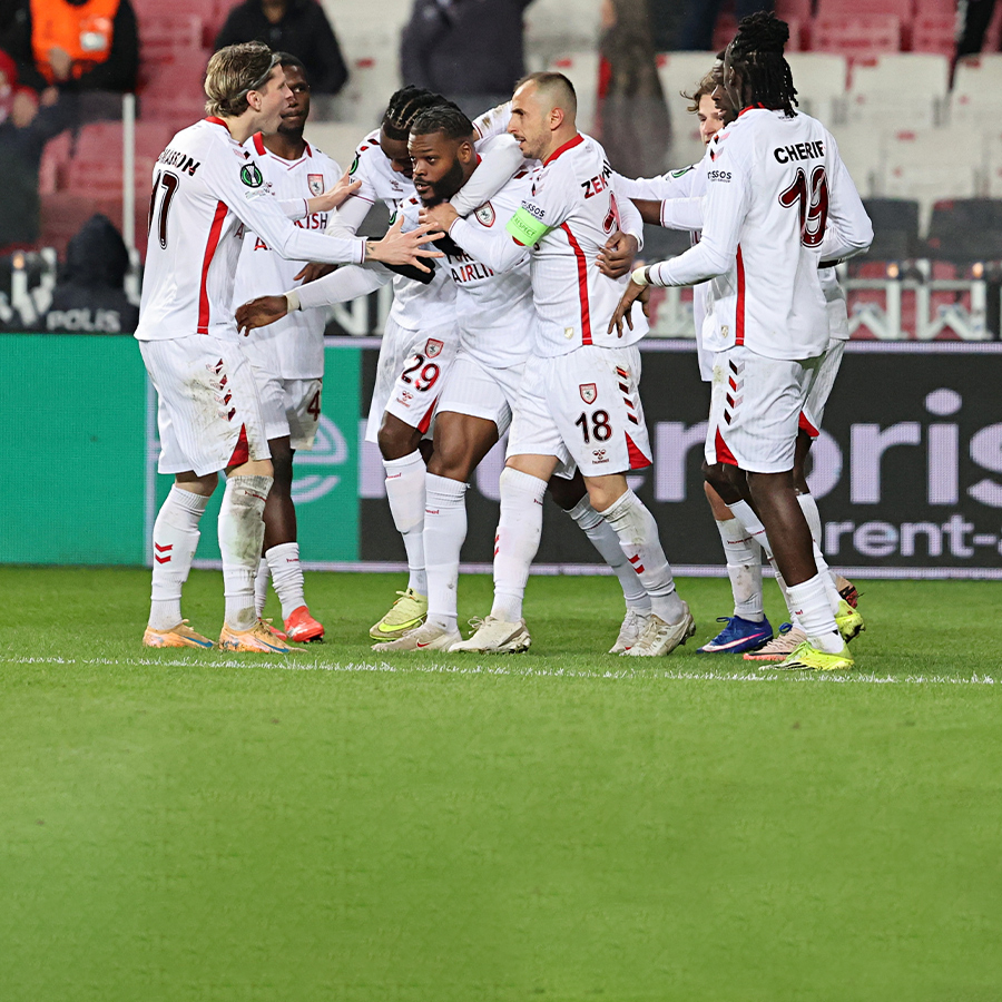 Shkendija'yı eleyen Samsunspor Konferans Ligi'nde son 16'da