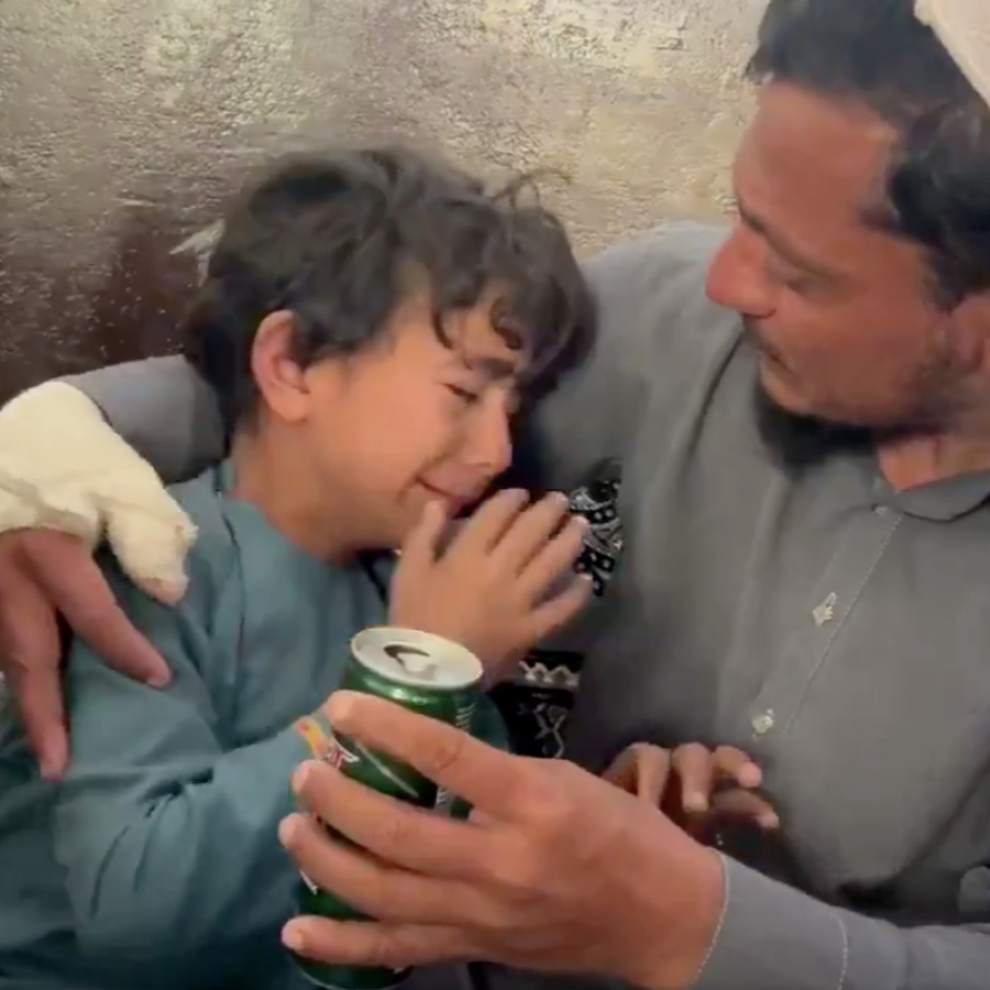 Savaşın en acı yüzü... Pakistan-Afganistan savaşında ailesinden 17 kişiyi kaybeden çocuk: Artık kalbim huzur buldu!
