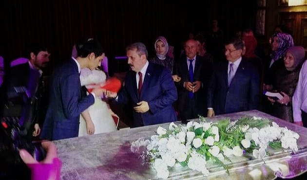 Merhum Muhsin Yazıcıoğlu'nun oğlu Fatih evlendi...