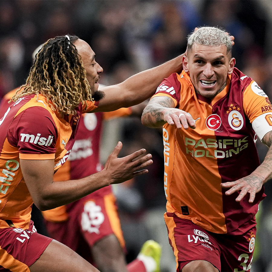 Galatasaray'ın Başakşehir maçı ilk 11'i belli oldu! Okan Buruk kadroda son kararı verdi