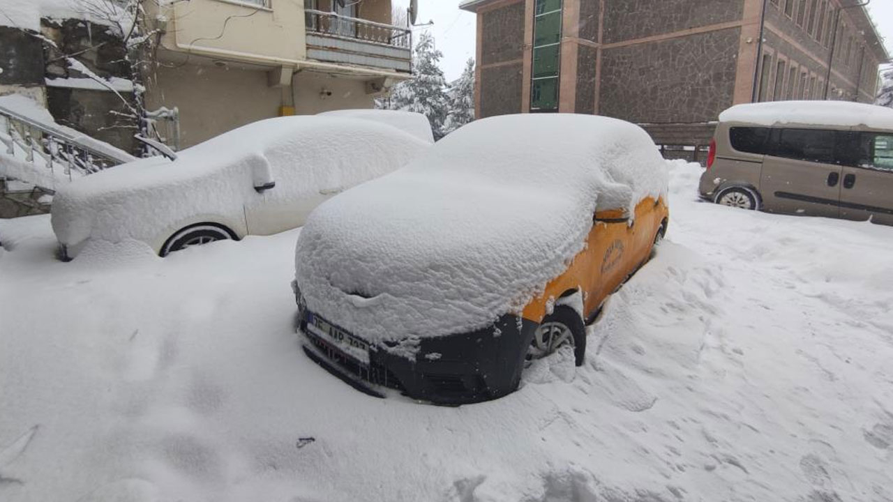 Ardahan'da hafta sonu eğitimlerine kar engeli
