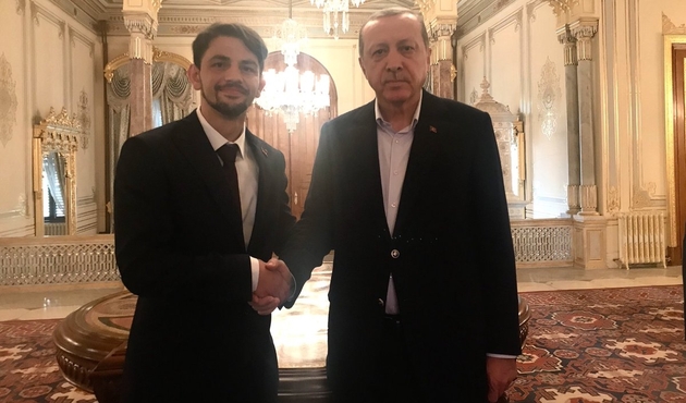 Cumhurbaşkanı Erdoğan Filistinli atleti kabul etti...