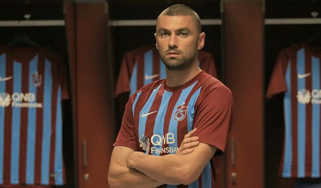 Burak Yılmaz, Beşiktaş taraftarı ile arasını açan pozisyonu anlattı!