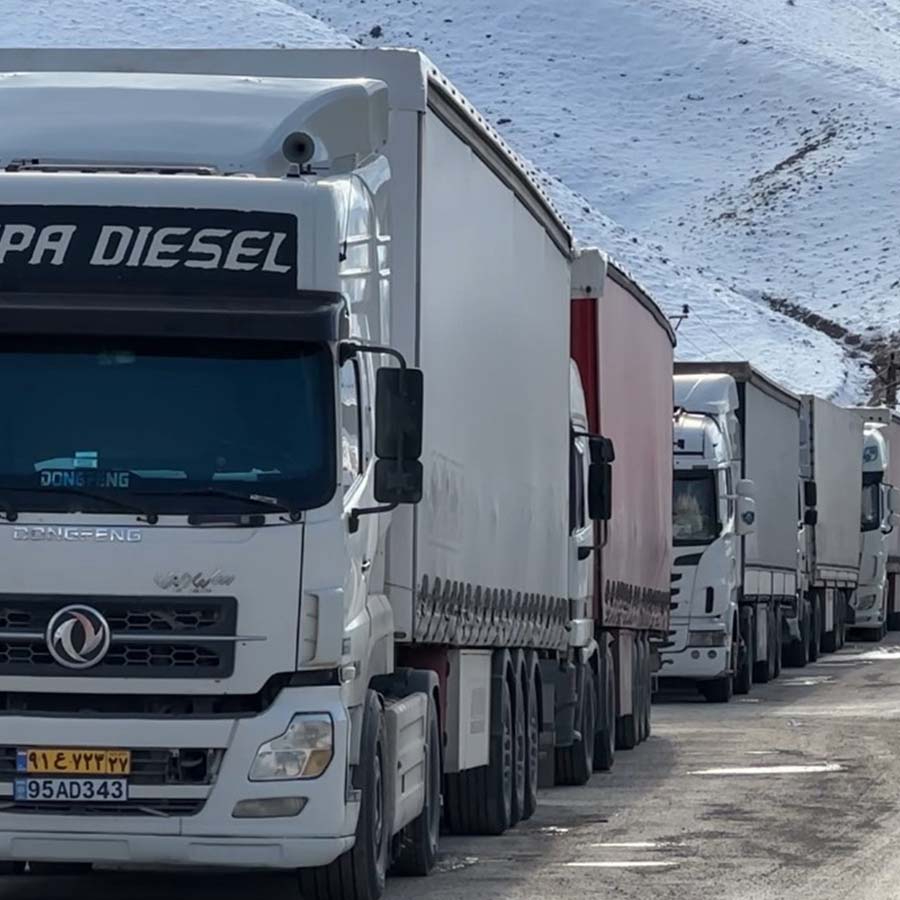 Savaş sınırları da vurdu: Türkiye-İran sınır kapısında 2 kilometrelik tır kuyruğu