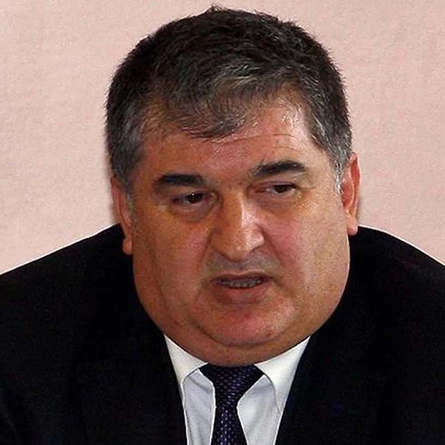10 yıldır aranıyordu: Gri listedeki FETÖ firarisi eski başsavcıvekili Şadan Sakınan yakalandı