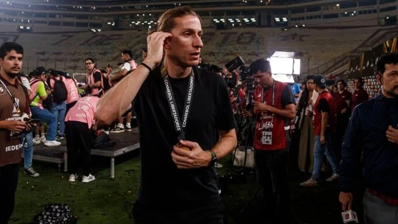 Flamengo'nun kupa canavarı hocası Filipe Luis'in görevine son verildi