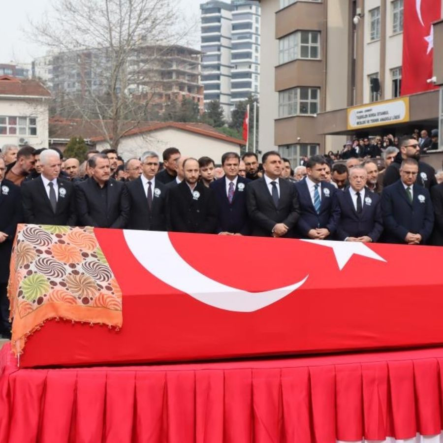 Öğrenci vahşeti! Çekmeköy'de öğretmeni öldüren saldırgan tutuklandı