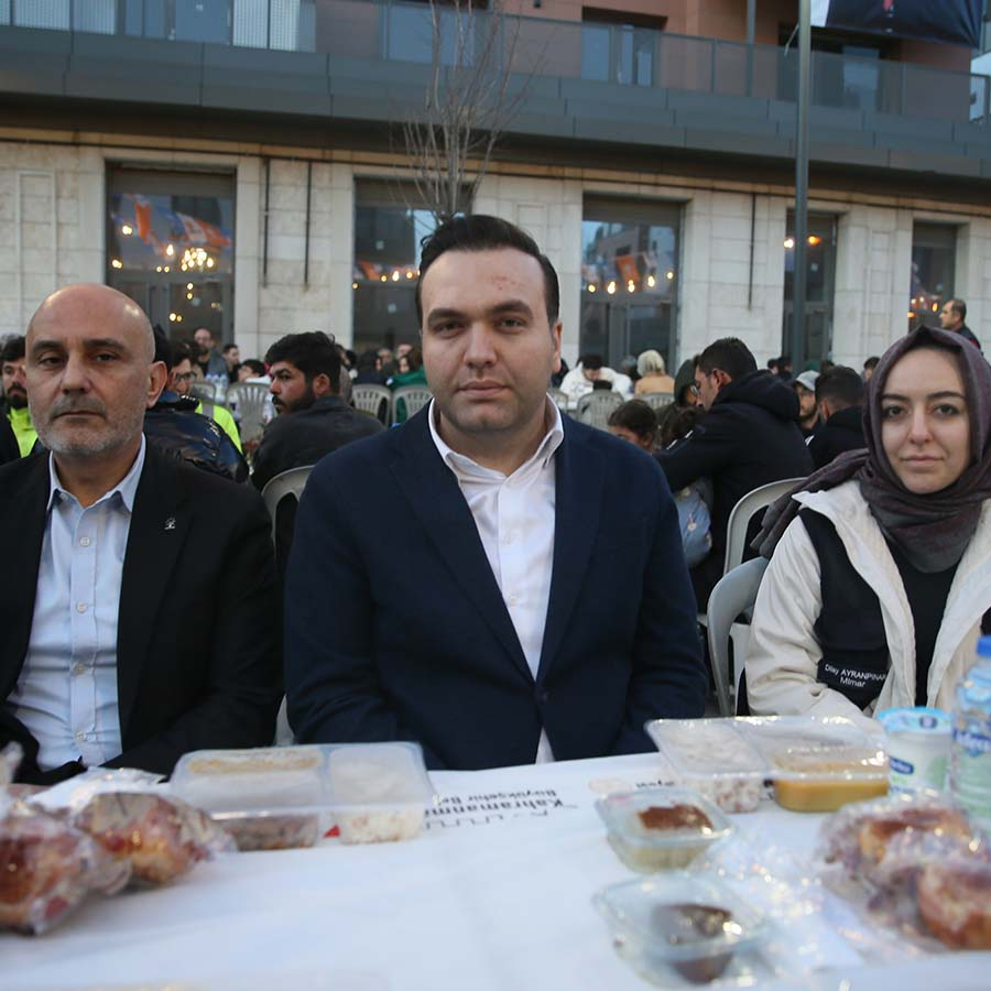 AK Parti Gençlik Kolları Genel Başkanı Yusuf İbiş: "Çelikten bir liderimiz, çelikten bir diplomasimiz var"