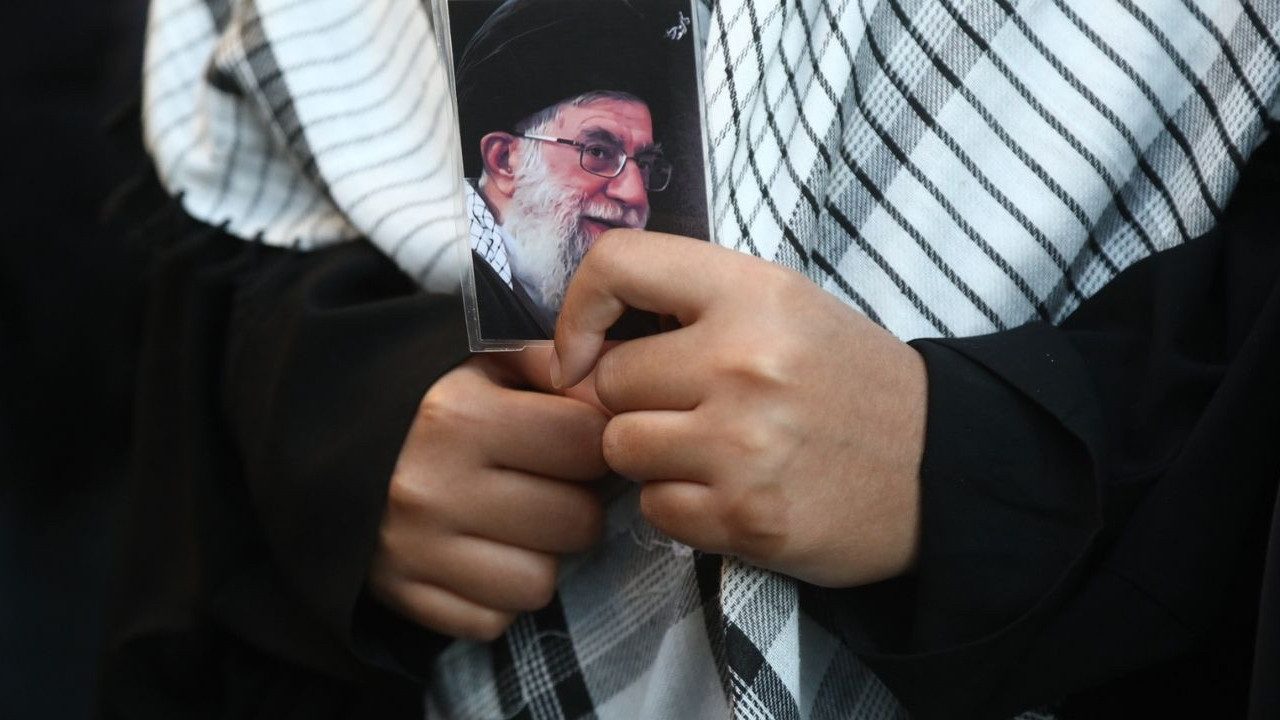 SON DAKİKA: İran'da tarihi an! Yeni dini lider seçildi!