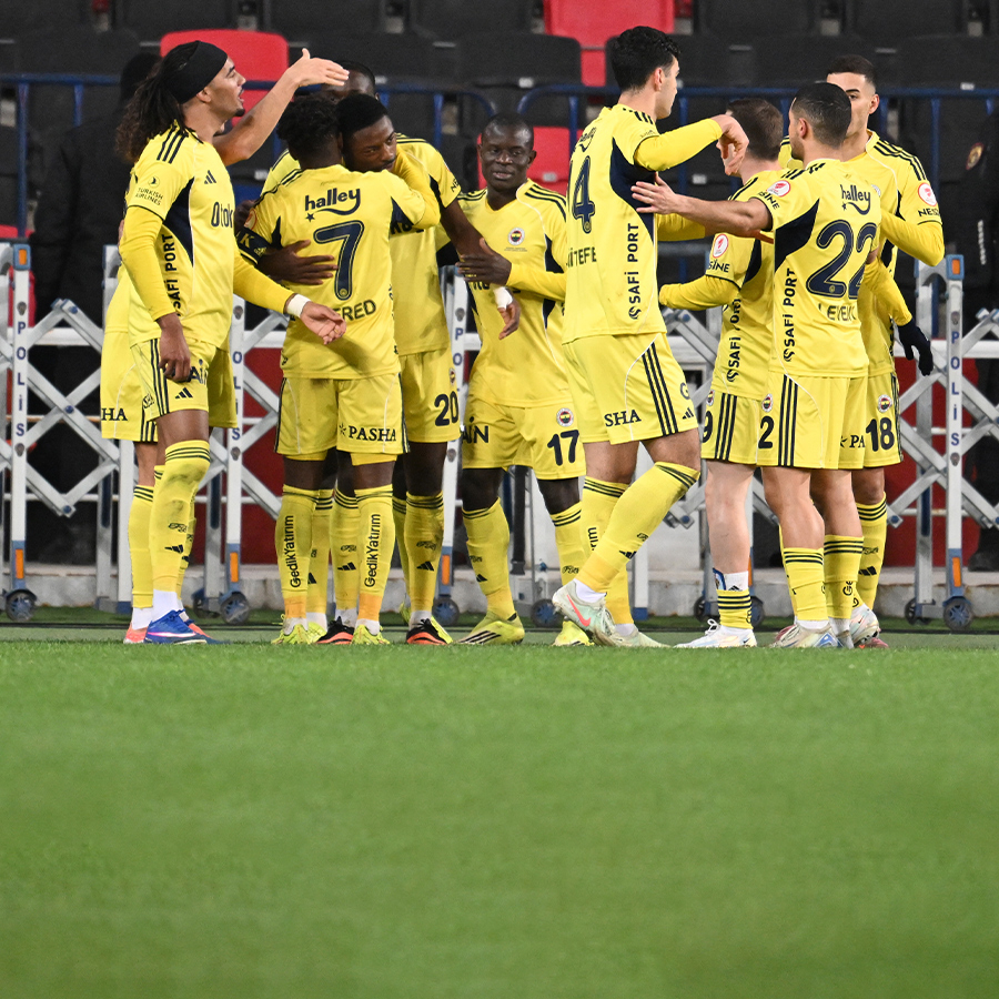 Fenerbahçe'nin Samsunspor maçı ilk 11'i belli oldu! Domenico Tedesco son kararını verdi
