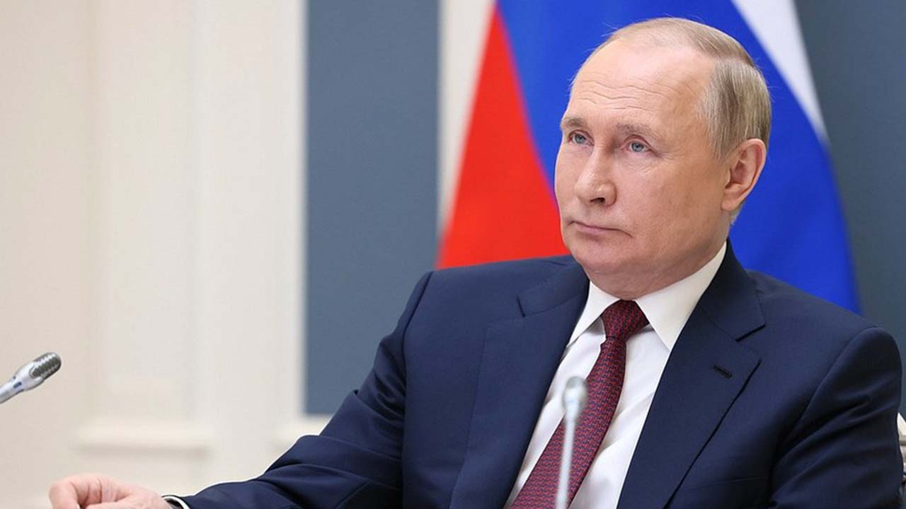 Rusya Devlet Başkanı Vladimir Putin'den Avrupa'ya gaz şoku! "Piyasadan tümüyle çekilebiliriz"