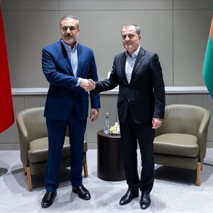 Hakan Fidan Azerbaycanlı mevkidaşı ile telefonda görüştü