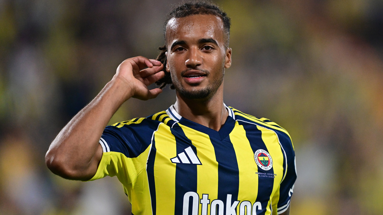 Fenerbahçe iki oyuncu için 40 milyon euroluk bonservis bekliyor