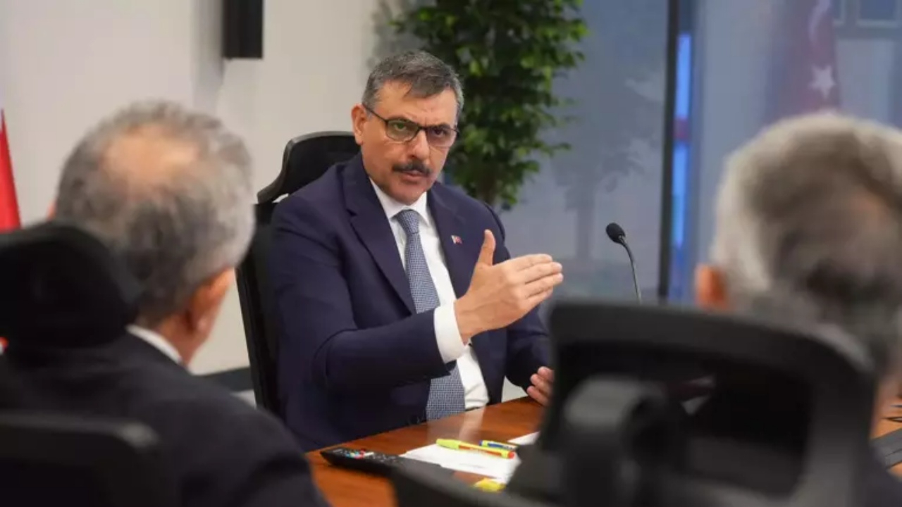Bakan Çiftçi duyurdu: Standart dışı plaka denetimlerinde yeni karar