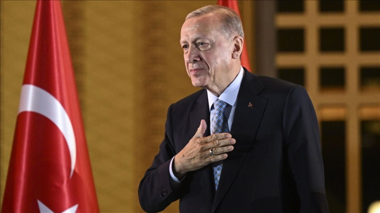 Cumhurbaşkanı Erdoğan'dan anne babaları ilgilendiren müjde: Doğum izni 24 haftaya çıkıyor