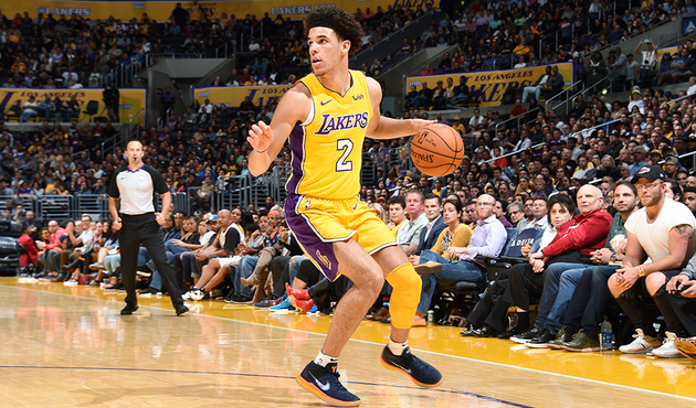 Lonzo Ball LeBron James'in rekorunu tarihe gömdü!