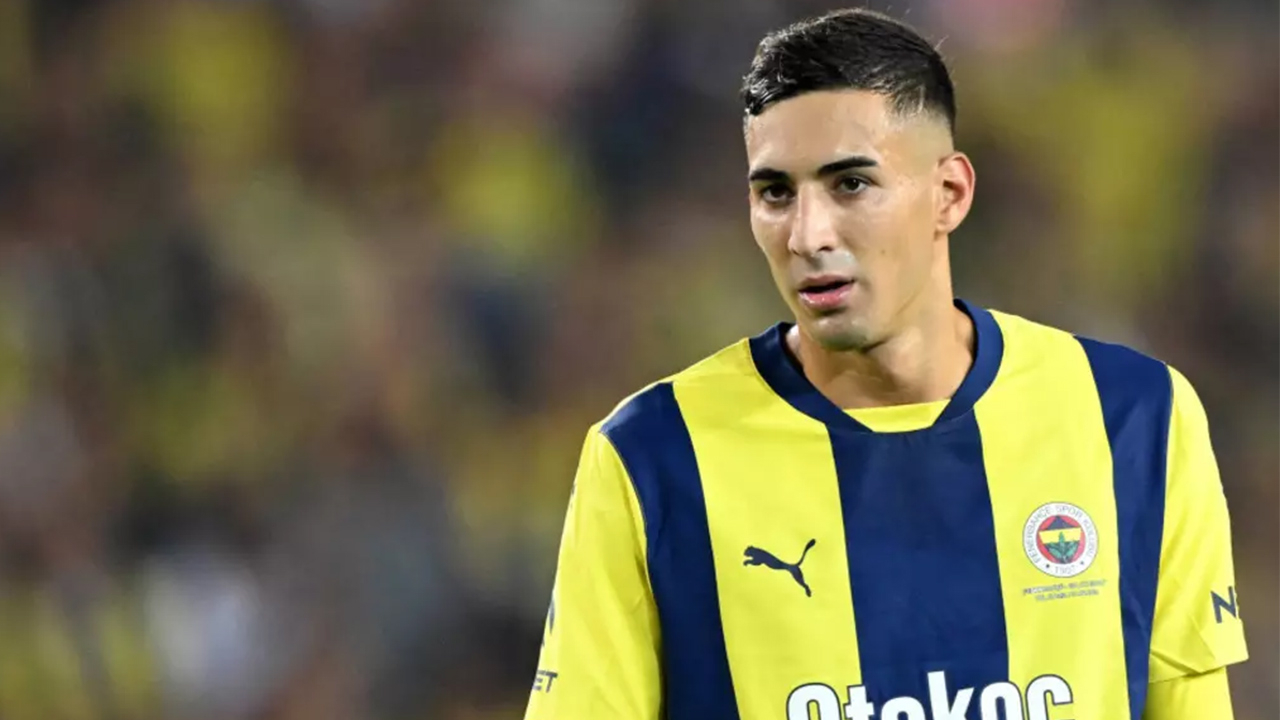 Fenerbahçe'de Mert Müldür ıslıklandı