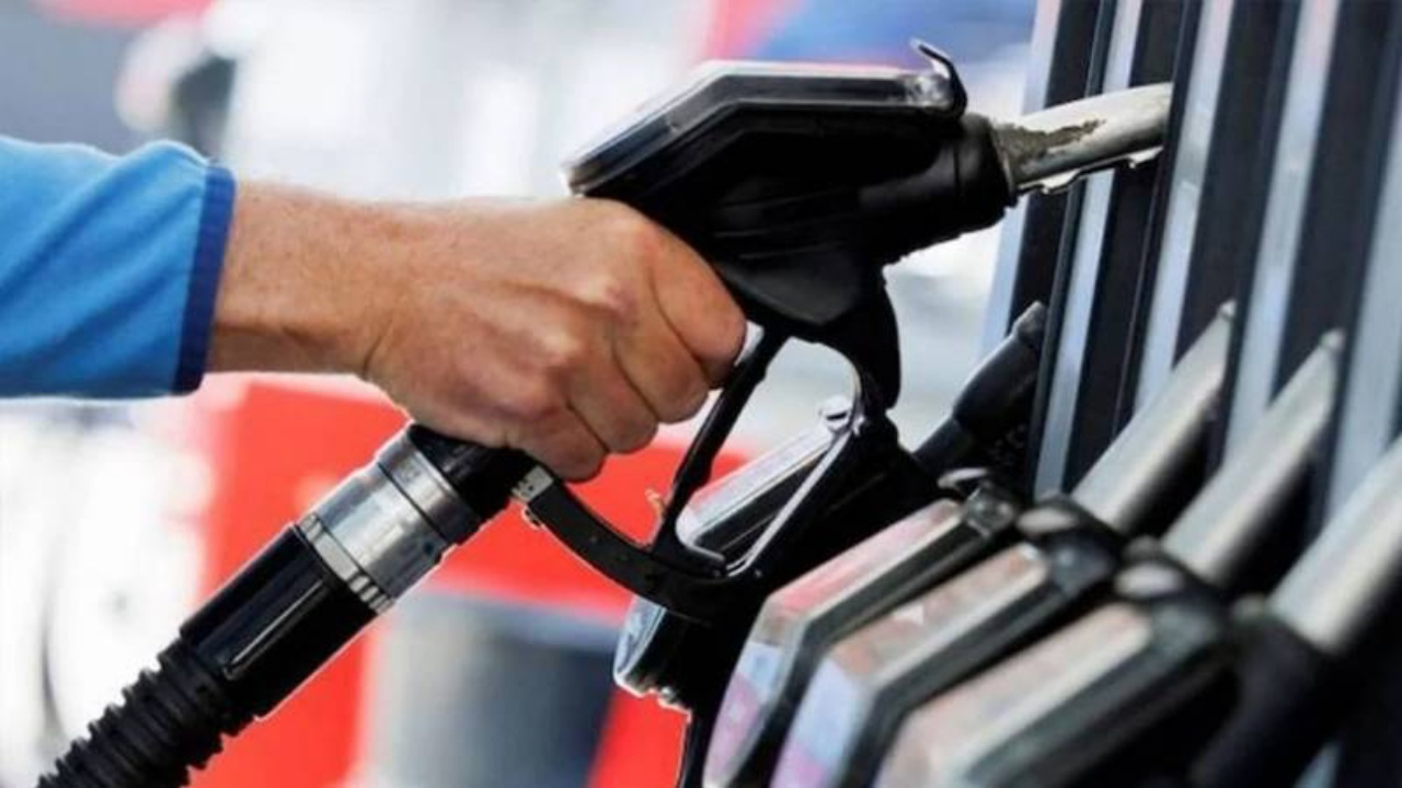 Petrol fiyatları fırladı! Tarih belli oldu: Akaryakıta bir zam daha geliyor
