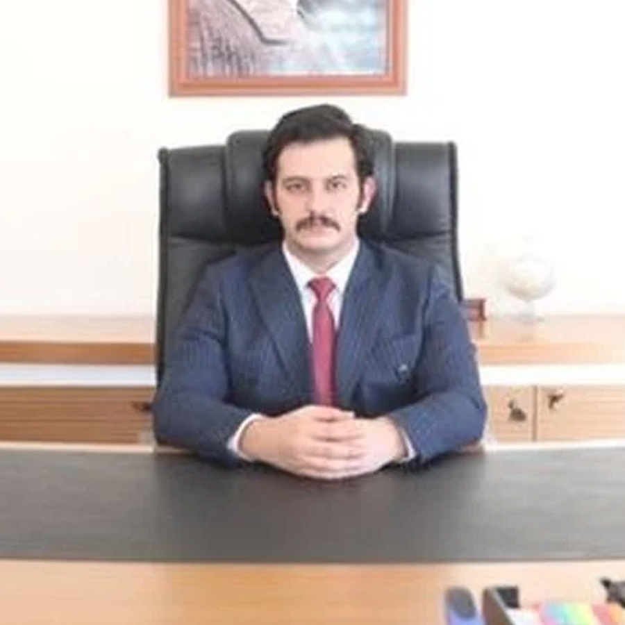 Ardahan Vali Yardımcısı Mustafa Berat Kasımoğlu İçişleri Bakanlığı tarafından görevinden uzaklaştırıldı