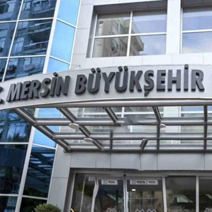 Mersin'de şafak baskını: Büyükşehir Belediyesi'nde rüşvet ve ihale operasyonu!