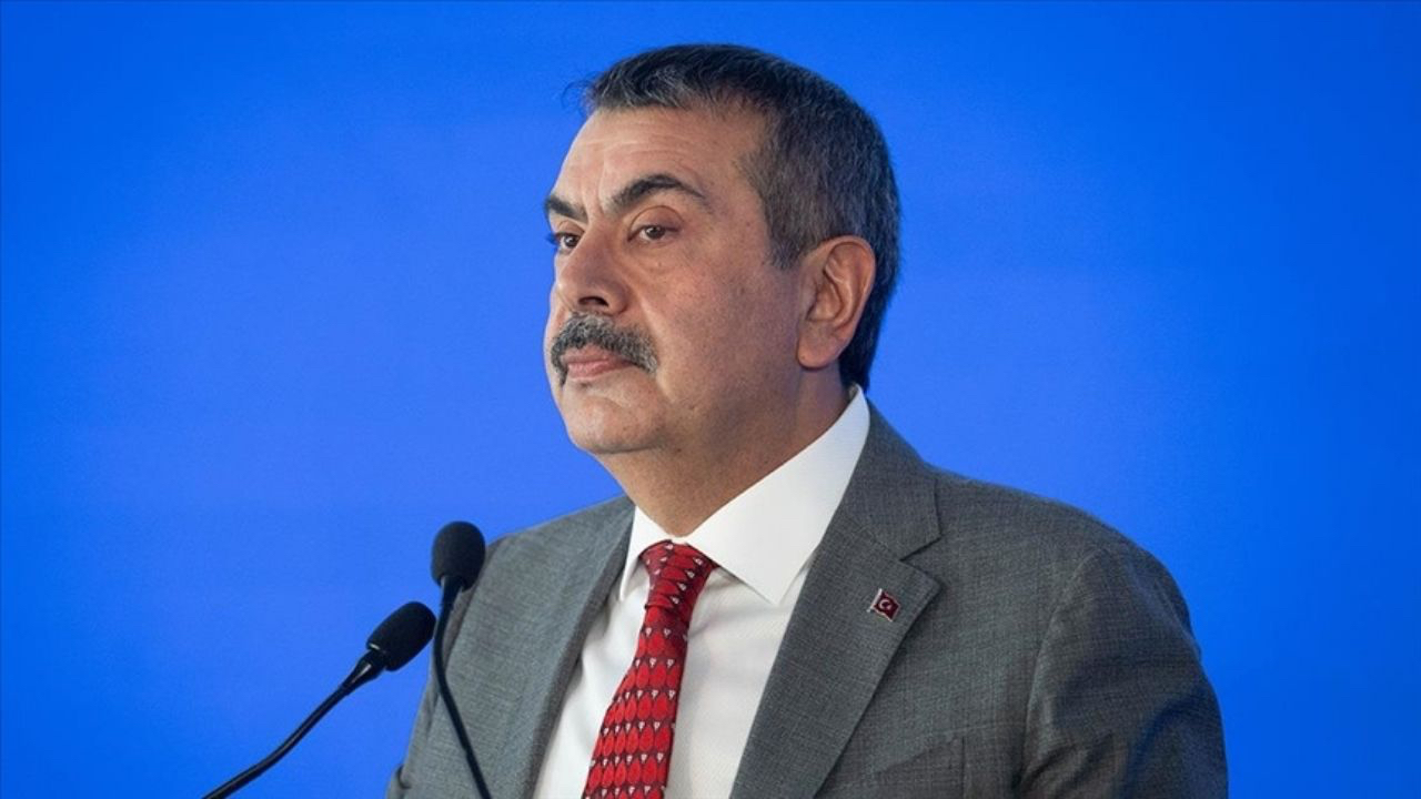 Yusuf Tekin'den erken yaşta yüksek öğretim yanıtı: Değerlendiriyoruz