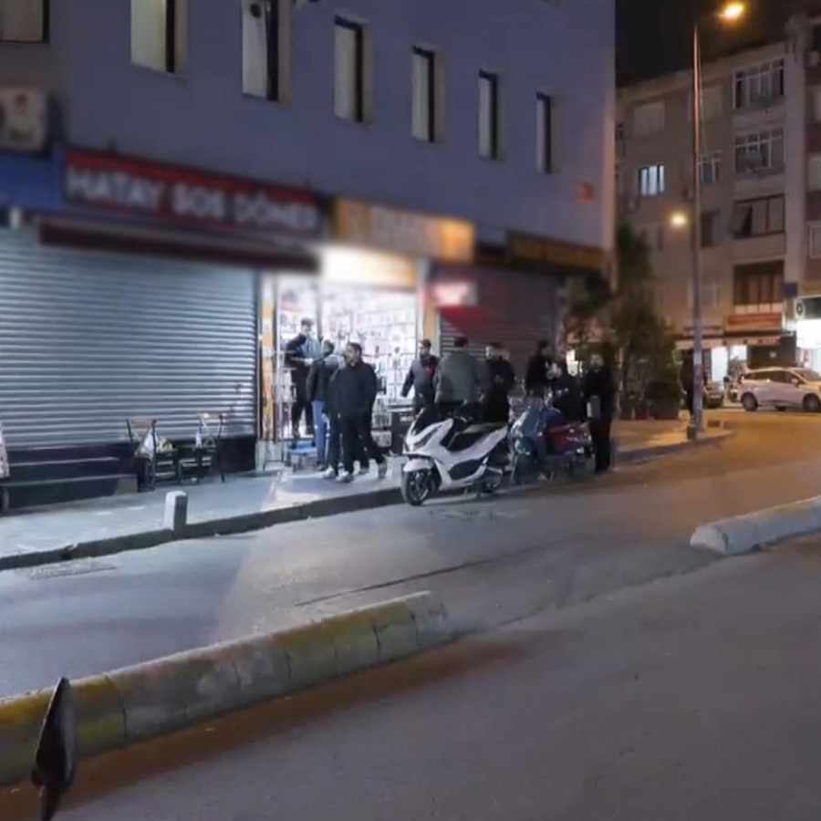 Şişli’de dönerciye silahlı saldırı: Pide kuyruğunda bekleyen kadın yaralandı