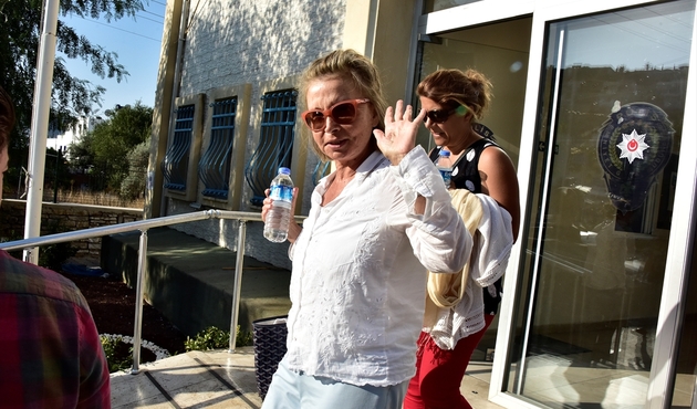 Nazlı Ilıcak mahkemede böyle ağladı...
