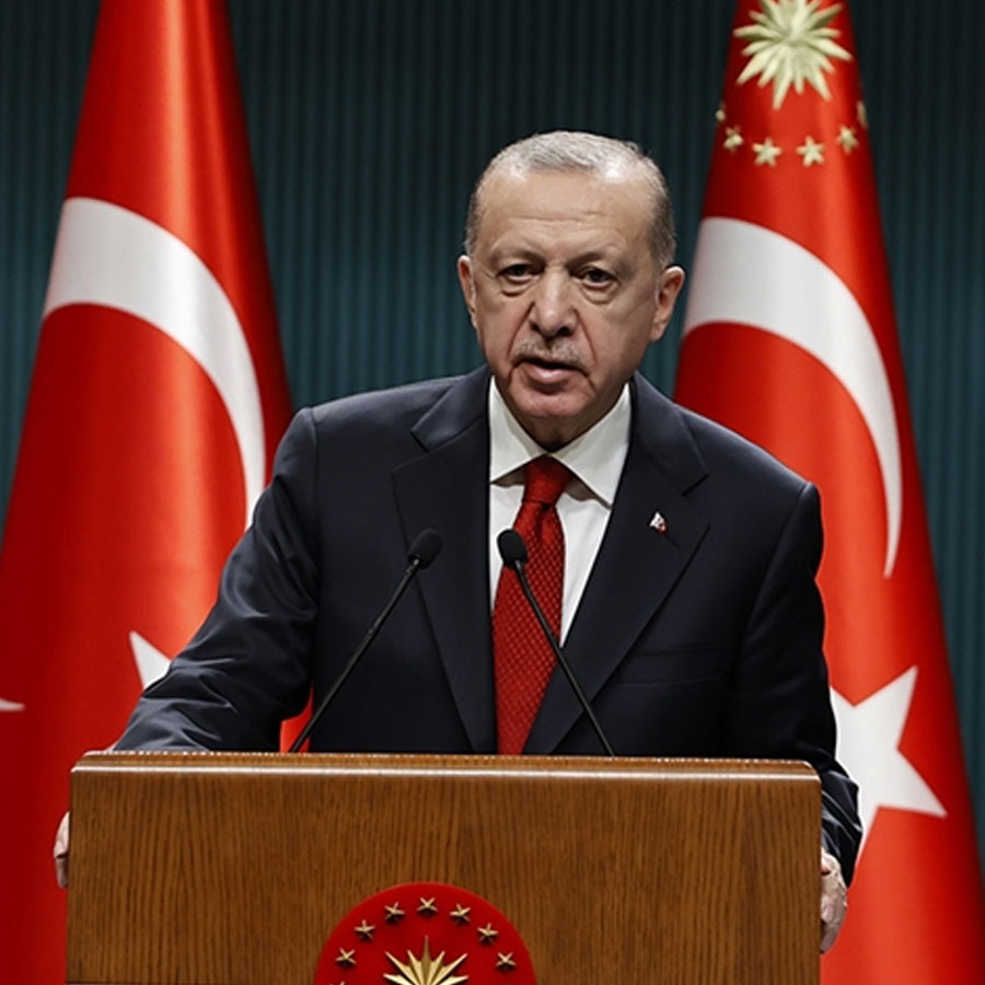Cumhurbaşkanı Erdoğan'dan İran mesajı: Ülkemizi ateş çukurunun uzağında tutuyoruz