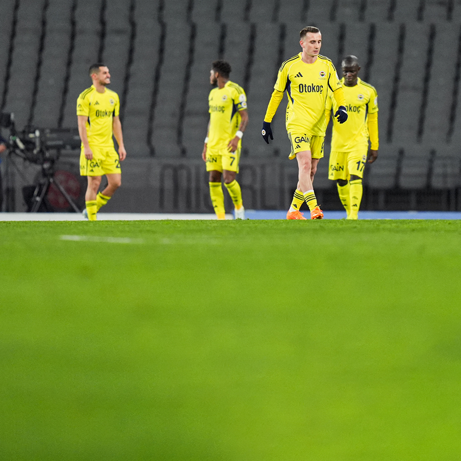 F.Bahçe'de takım otobüsüne binmeyen futbolcular