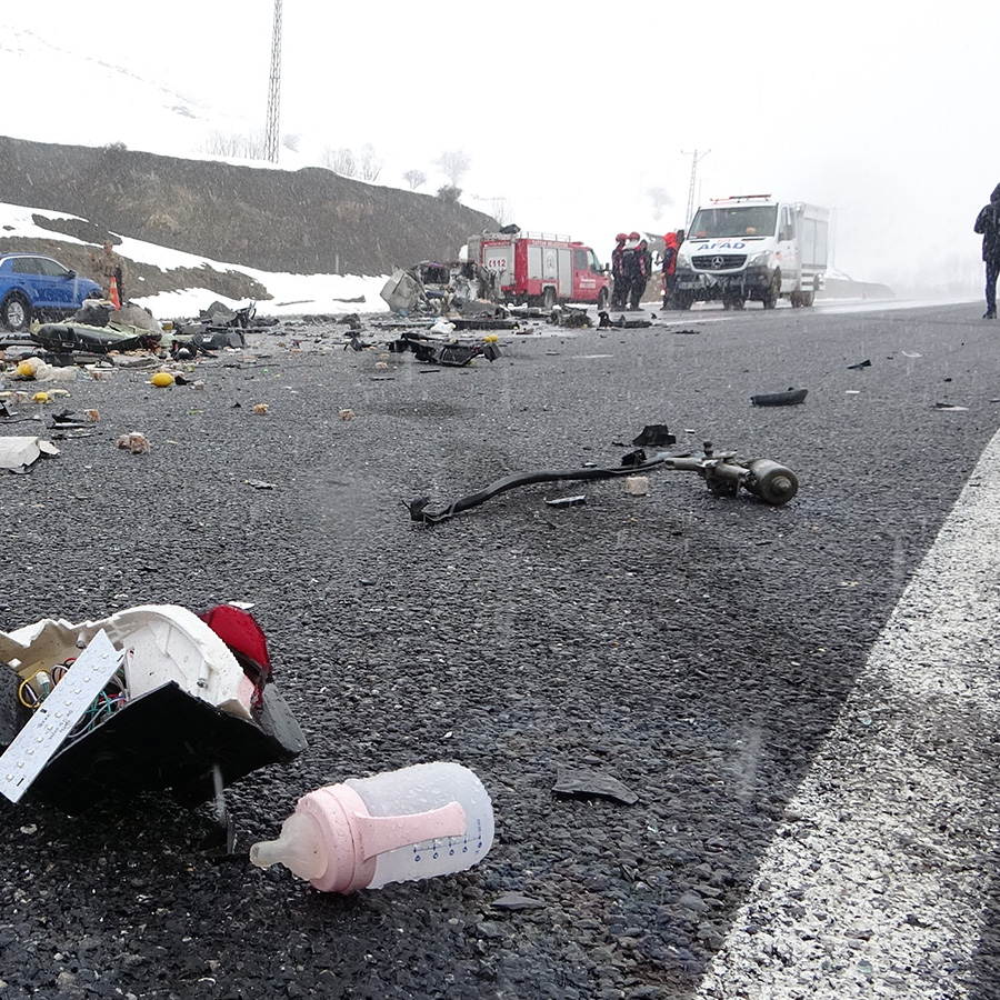 Bitlis'teki kazada acı kayıp! 6 aylık bebek yaşam mücadelesini kaybetti