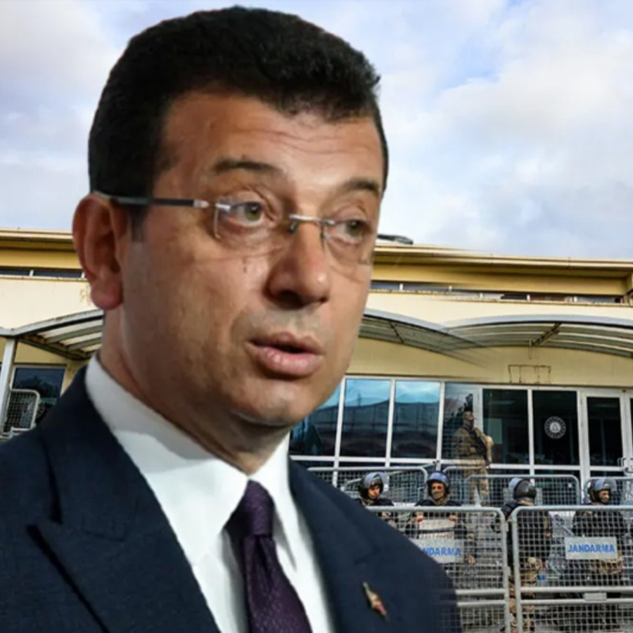 İBB davasında kritik pazartesi: Başlamadan ertelendi! CHP'li Turan Taşkın Özer avukat cübbesiyle geldi! Mahkeme heyeti salonu terk etti...