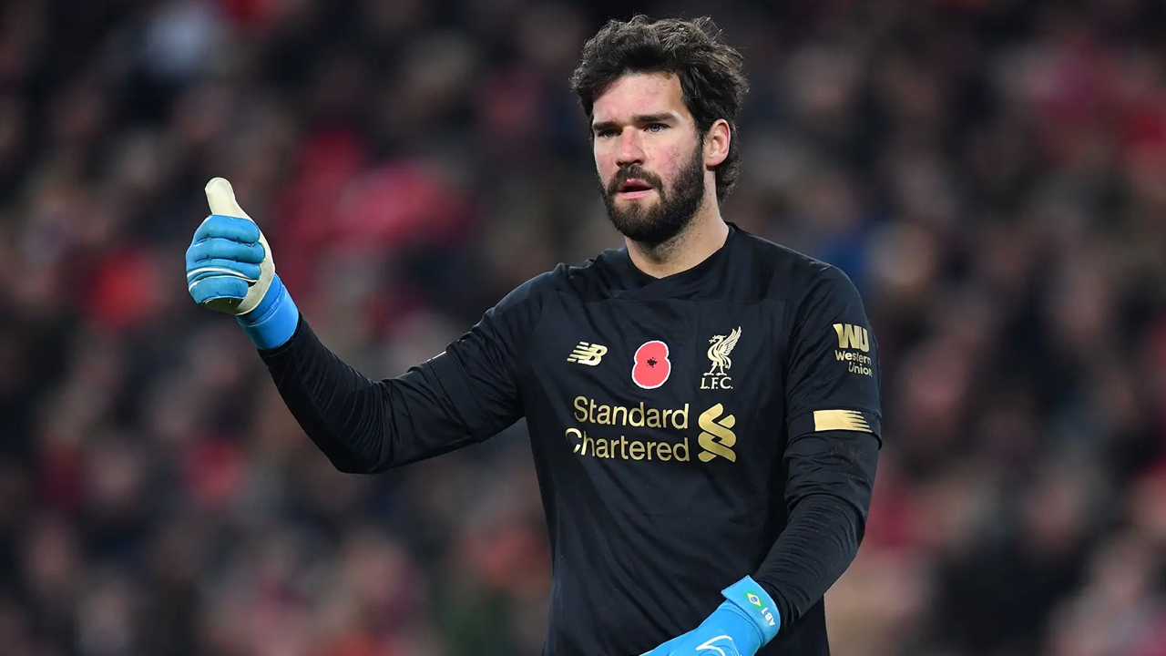 Alisson Becker'in geleceği belli oldu