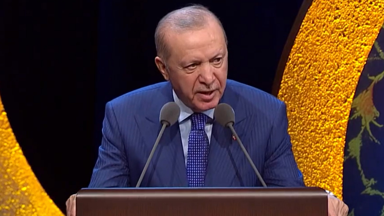 Kur'an-ı Kerim'i Güzel Okuma Yarışması final programı… Cumhurbaşkanı Recep Tayyip Erdoğan’dan Müslüman coğrafyalarına mesaj: "Elimizin uzandığı her yerde mazlumların yanında olmaya devam edeceğiz"